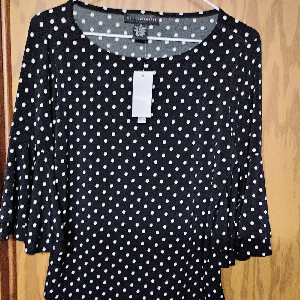 Polka dot 1/4 sleeve blouse size medium RETAIL:$44 NWT